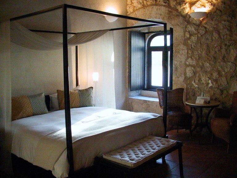 LA REPUBLIQUE DOMINICAINE Saint-Domingue Chambre du Sofitel Nicolas de Ovando