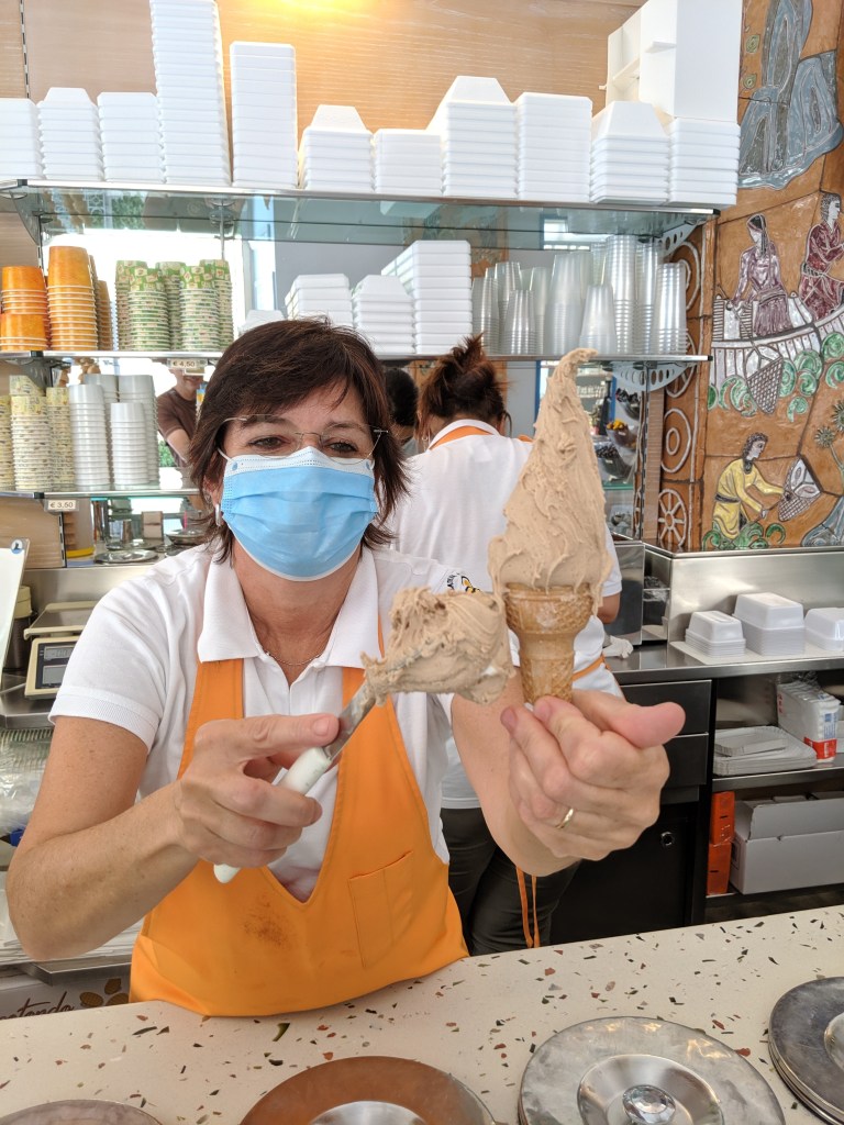 ITALIE - Santa Margharita Ligure
Glace "Pinguin" à la gelateria Centrale, largo Antonio Giusti 14